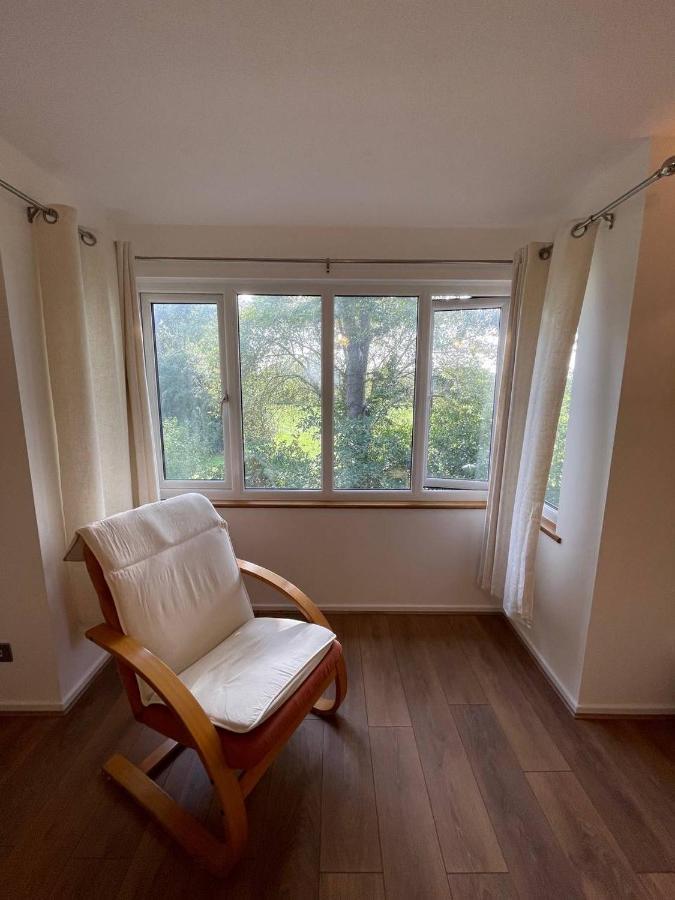 Apartamento Comfort: 2-bedroom Flat With Parking And Transport Links Londres