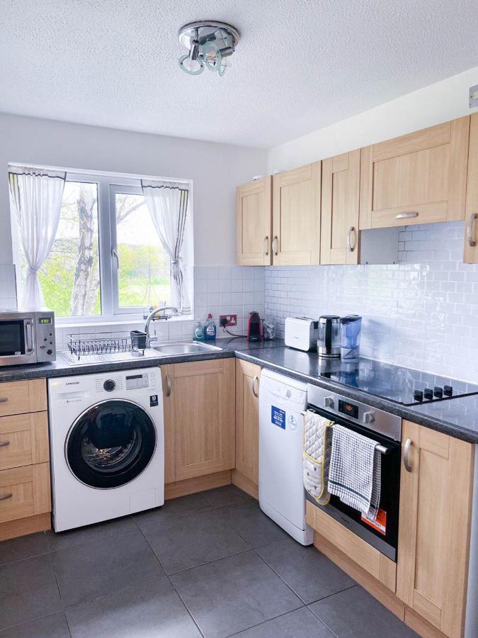 Comfort: 2-bedroom Flat With Parking And Transport Links Apartamento Londres